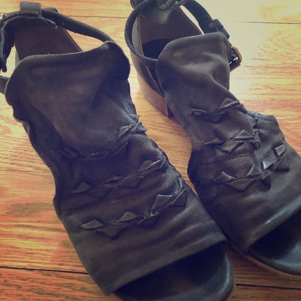 A.S 98 gray handcrafted Italian leather